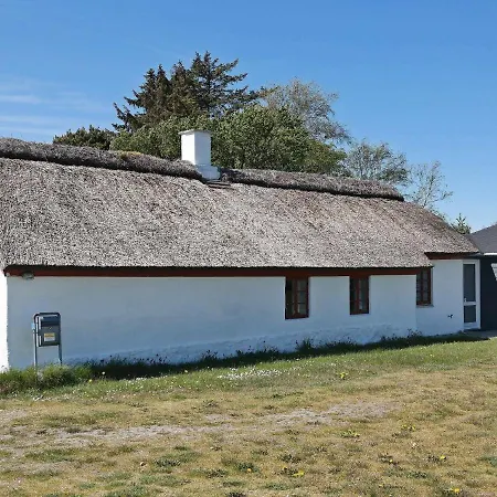 6 Person In Vesl S Holiday home