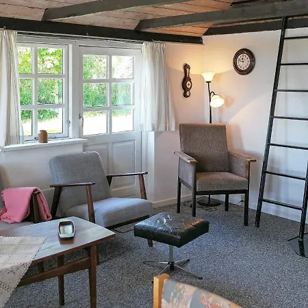 6 Person In Vesl S Holiday home *