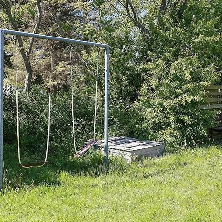 6 Person In Veslos-by Traum * Oslos