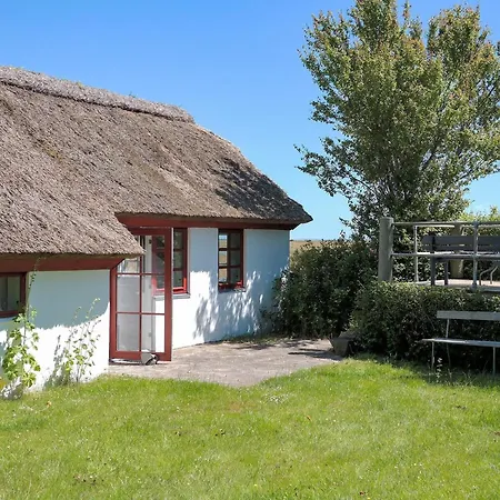 6 Person In Veslos-by Traum * Oslos